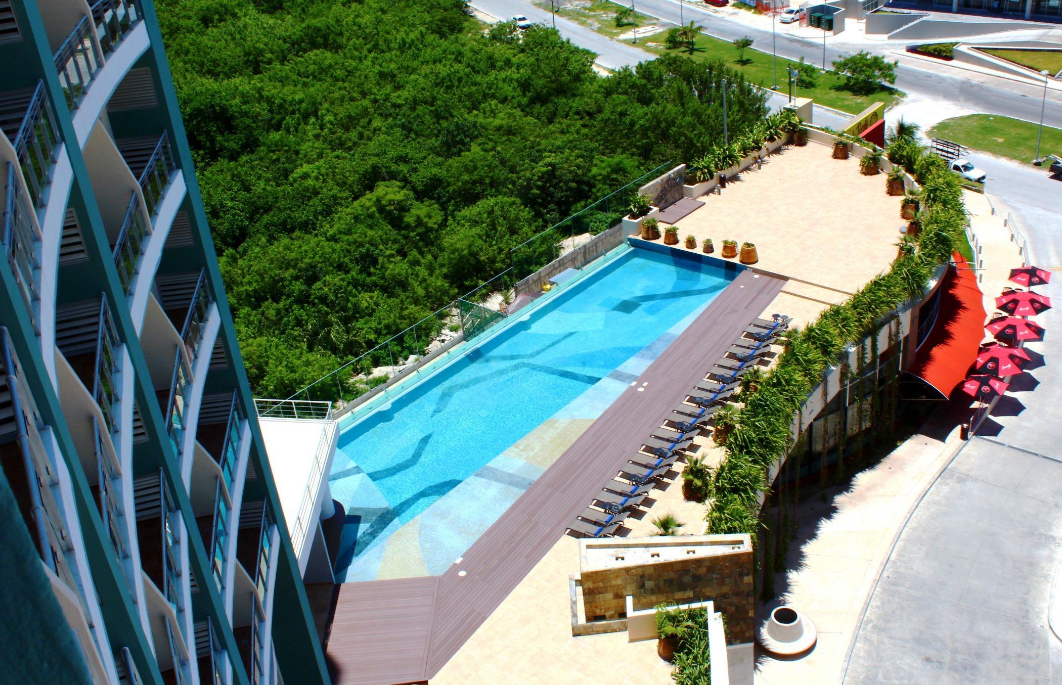 Krystal Urban Cancun & Beach Club Екстериор снимка