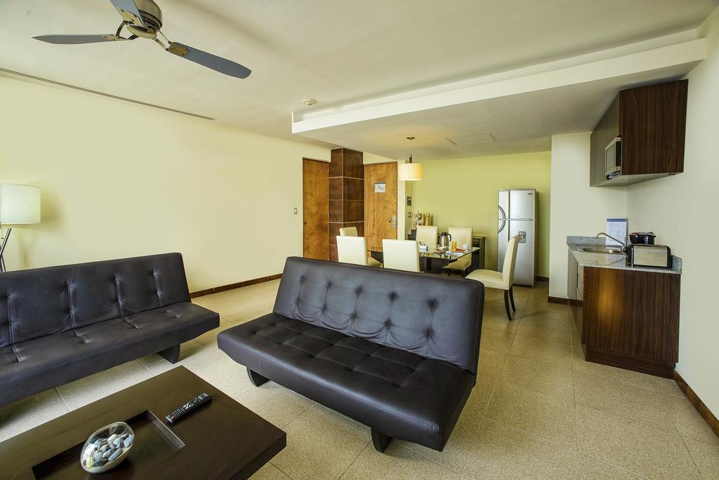 Krystal Urban Cancun & Beach Club Екстериор снимка