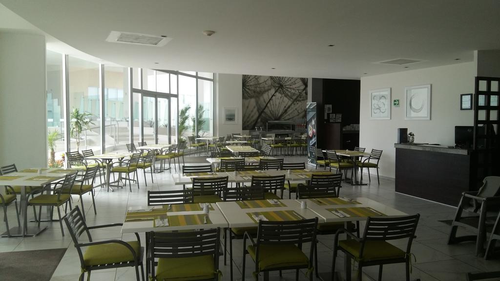 Krystal Urban Cancun & Beach Club Екстериор снимка